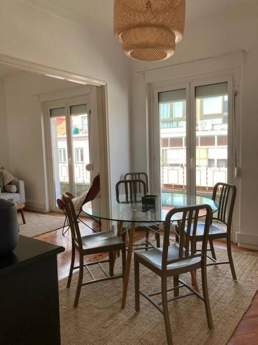 Апартаменты Apartamento Bem Localizado Para Familias & Amigos Лиссабон Экстерьер фото